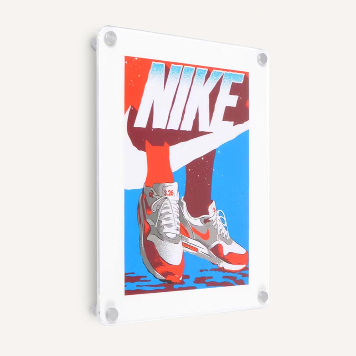Acrylic Frame With Rounded Corners - Wall Mounted