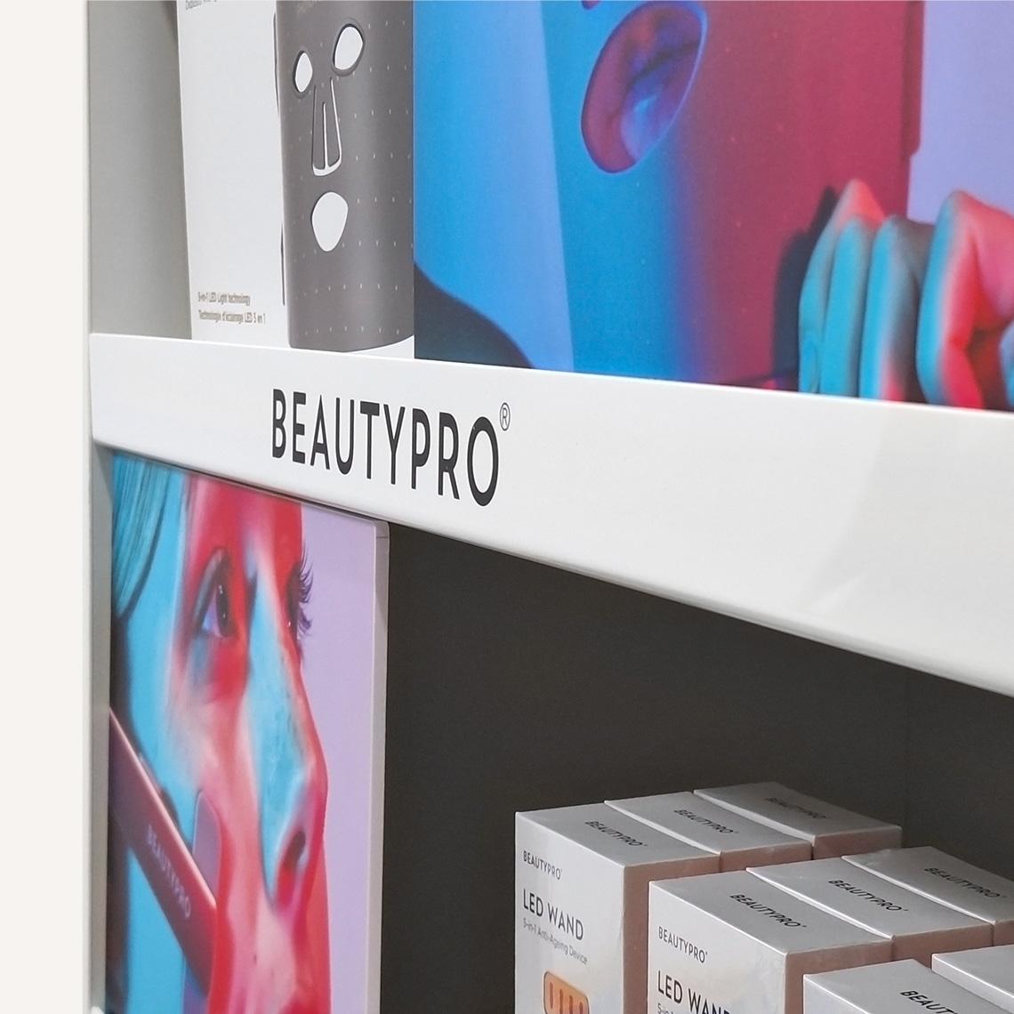 Digitally printed graphics panels.