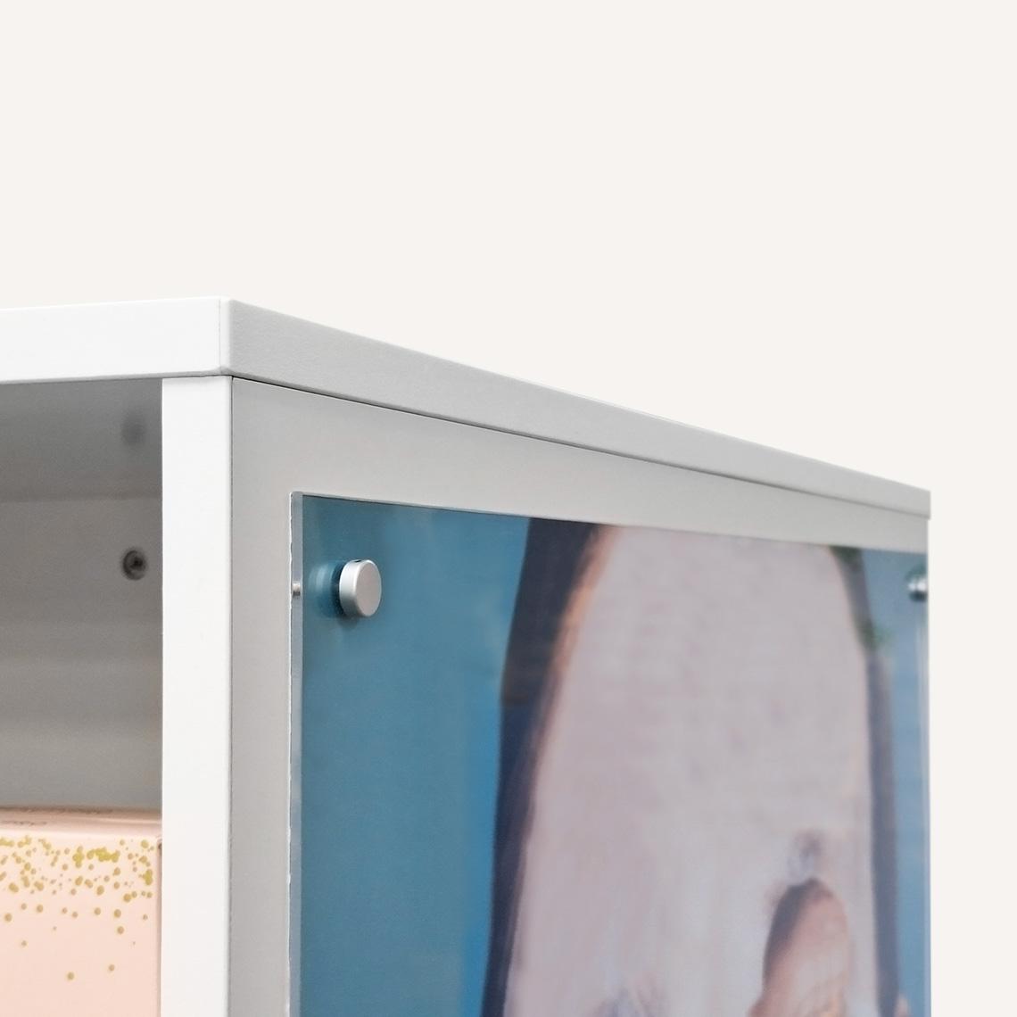 Close up of graphics